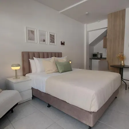 Апартаменты Phaedrus Living: Alkminis Seaside Luxury Flat 01 *