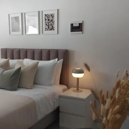 Phaedrus Living: Alkminis Seaside Luxury Flat 01 * Paphos